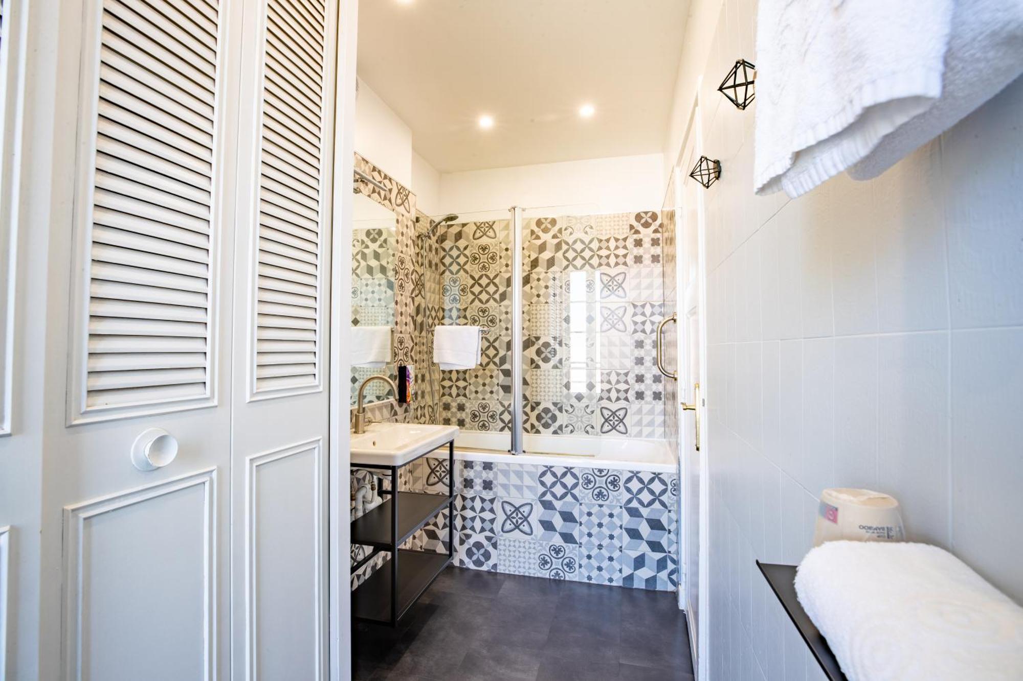 Hotel Sure By Western Jerome - Le Havre Port-Jerome-sur-Seine