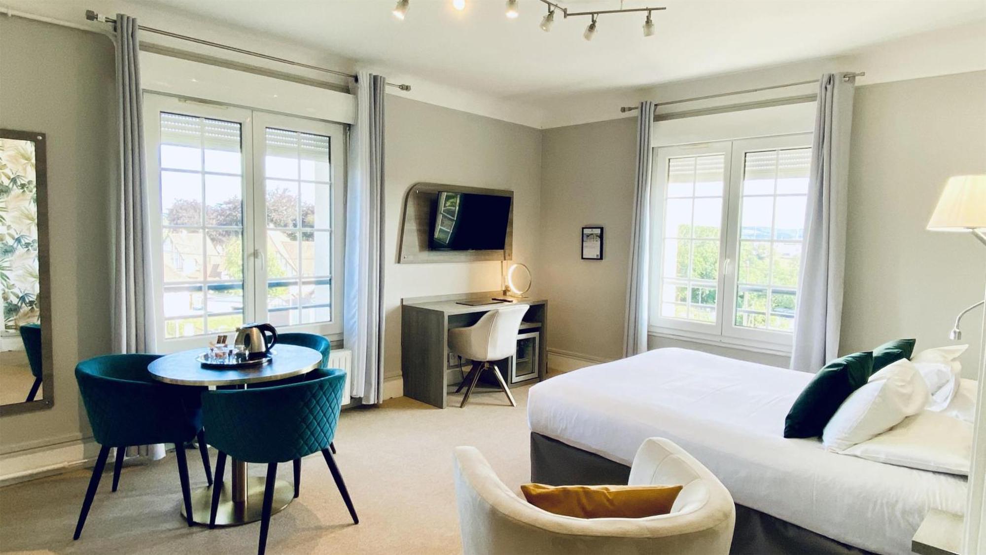 Sure By Western Jerome - Le Havre Hotel