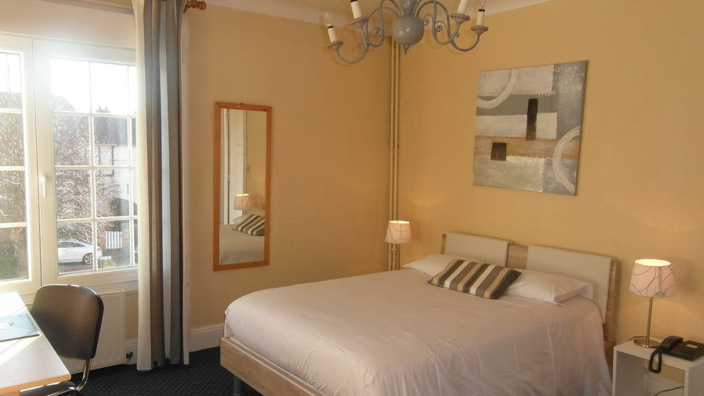 Hotel Sure By Western Jerome - Le Havre